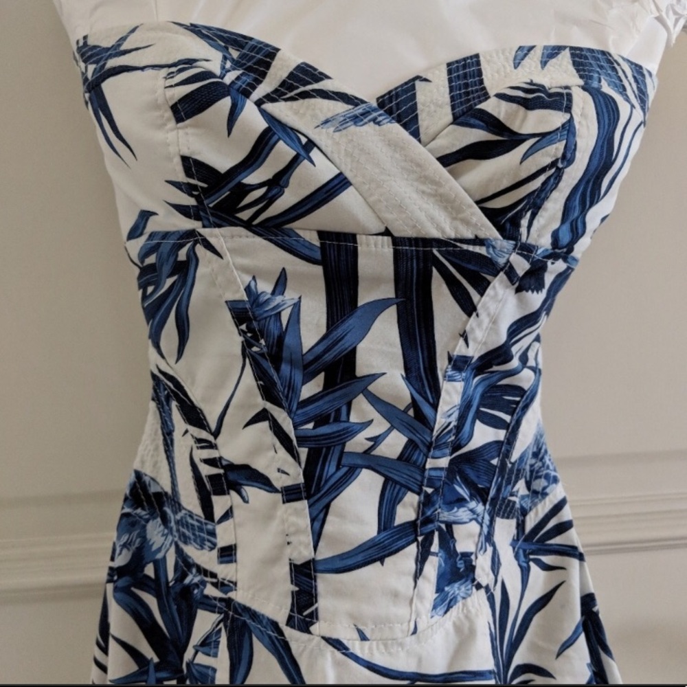 Karen Millen Blue and White Bird Strapless Dress - Picture 2 of 8